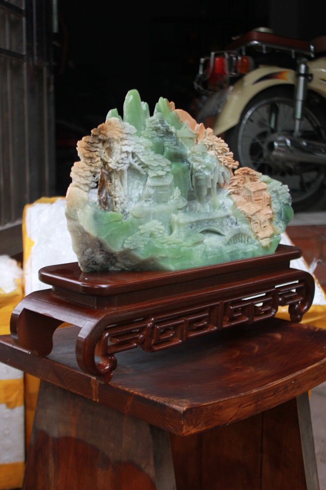 Bồng Lai Tiên Cảnh Ngọc Tụ Nham 48 x 34