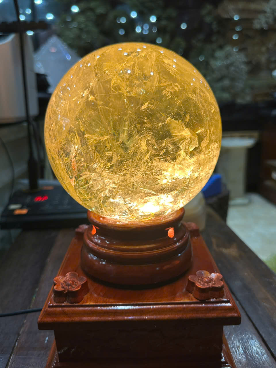 Quả Cầu Thạch Anh Vàng 15cm Hoàng Thạch Tụ Khí, Kích Hoạt Tài Danh