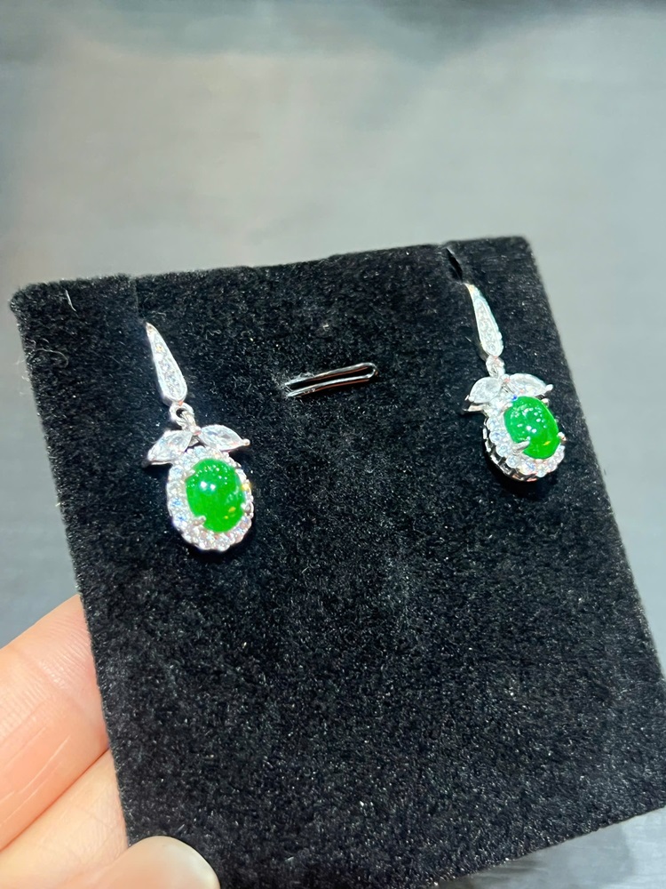 Cặp Bông Tai Ngọc Phỉ Thuý Lục Đế Vương - Kèm Giấy Kiểm Định Type A