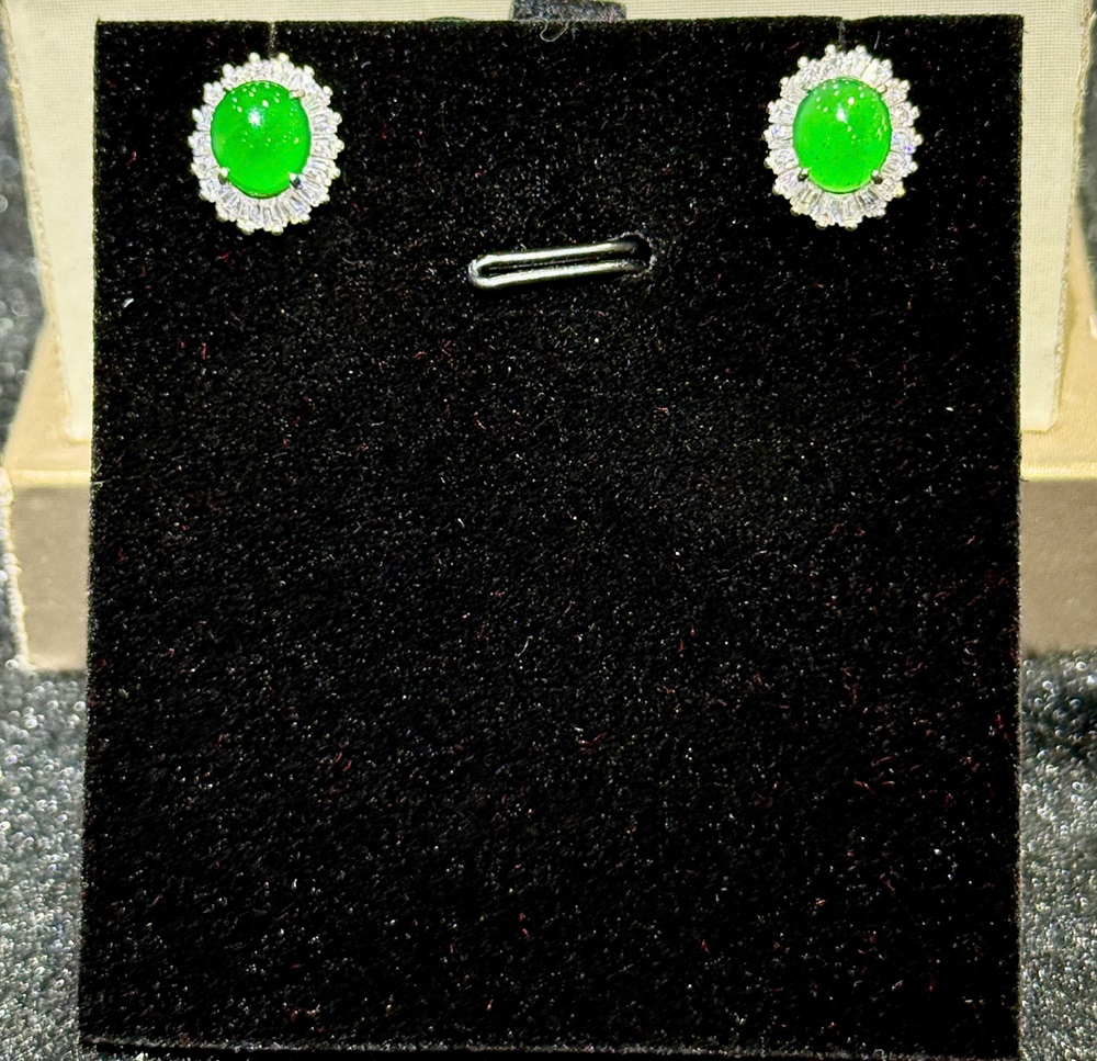 Cặp Hoa Tai Ngọc Phỉ Thuý Lục Đế Vương - Kèm Giấy Kiểm Định Type A