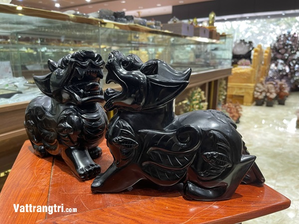 Cặp Linh vật tỳ hưu ngọc onyx đen 25cm