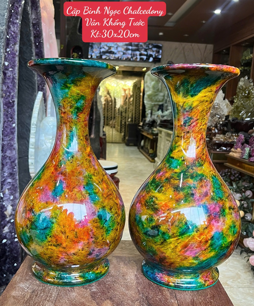 Cặp Lục Bình Ngọc Chalcedony Vân Khổng Tước 30cm