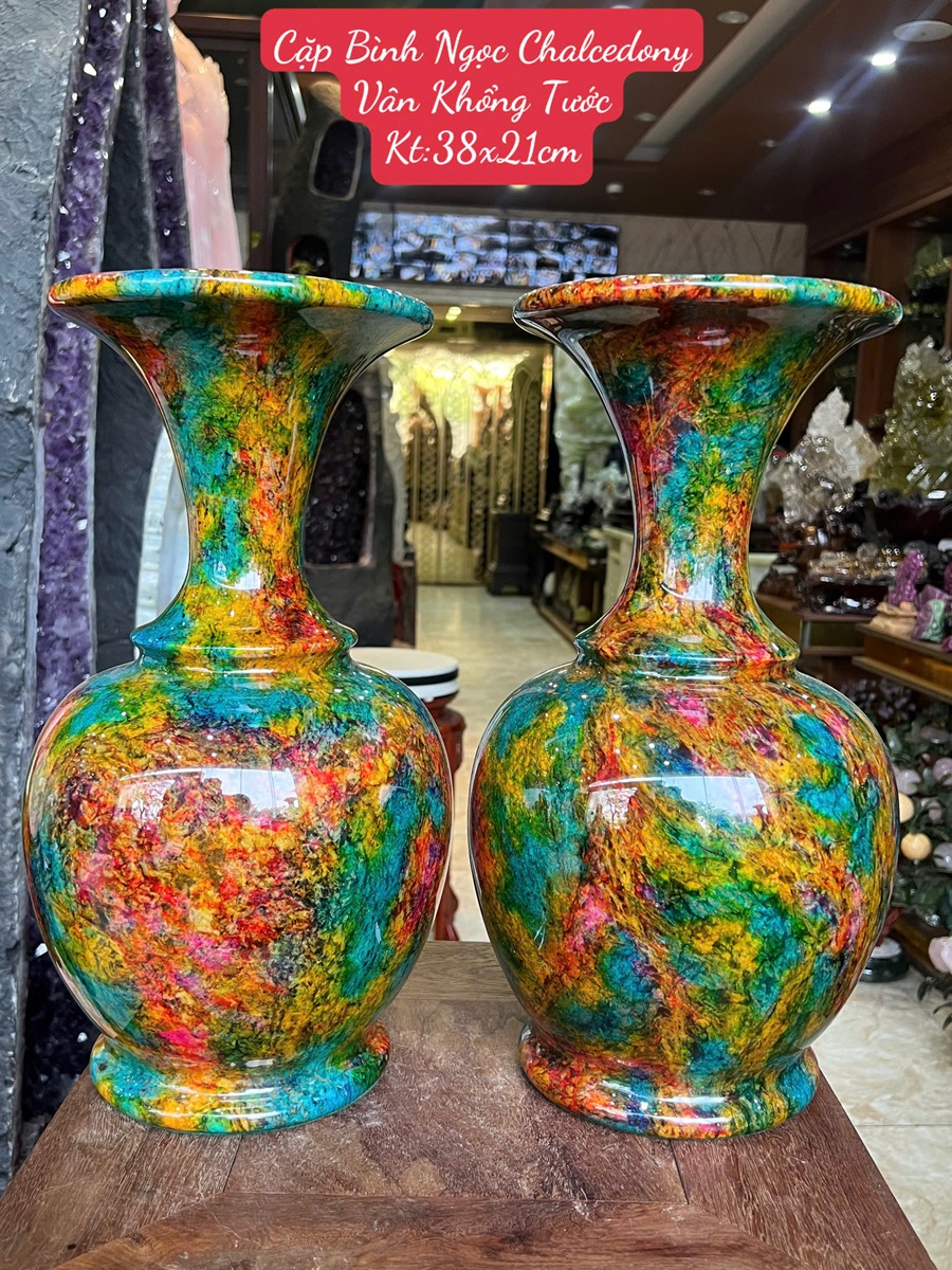 Cặp Lục Bình Ngọc Chalcedony Vân Khổng Tước 38cm