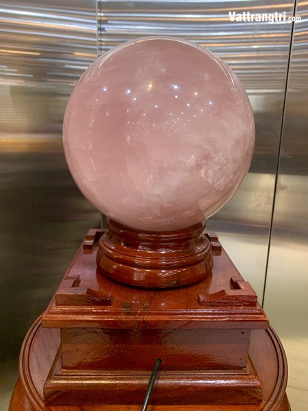 Cầu đá quý thạch anh hồng 22cm
