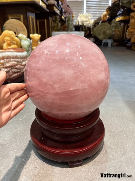 Cầu đá thạch anh Hồng 23cm Đế nỉ to