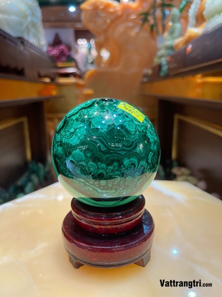 Cầu Ngọc Khổng Tước - Ngọc Lông Công 9cm