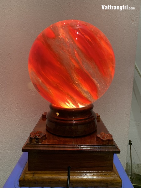 Cầu obisidian đá núi lửa huyết đỏ 20cm