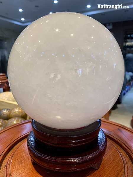 Cầu thạch anh trắng dừa 18cm