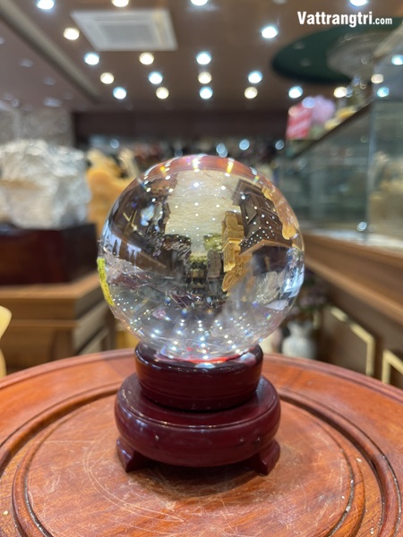 Cầu thạch anh trắng vip siêu trong 9cm