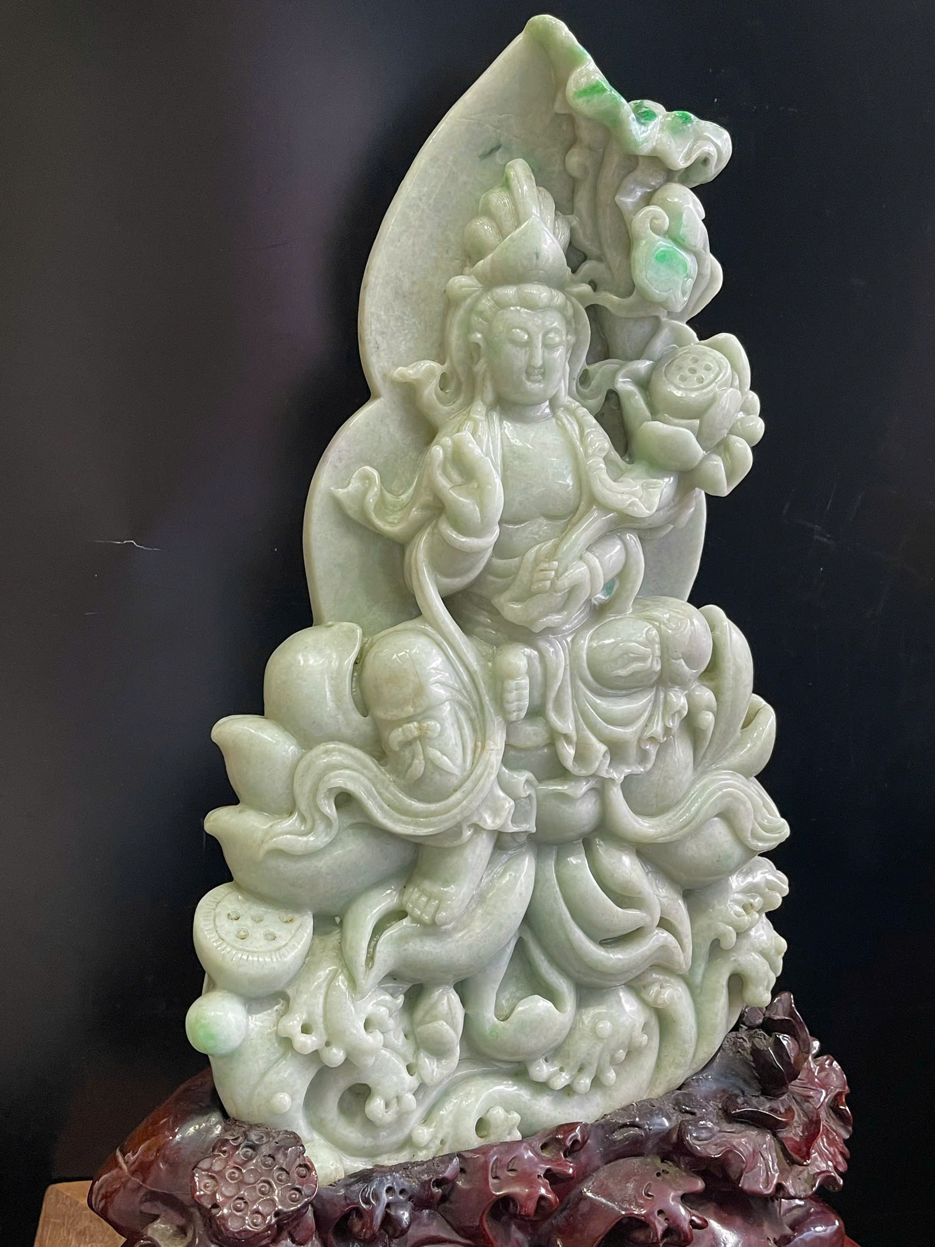 Đại Thế Trí Bồ Tát Ngọc Phỉ Thúy Ánh Sáng Trí Tuệ, Gia Đạo Bình An