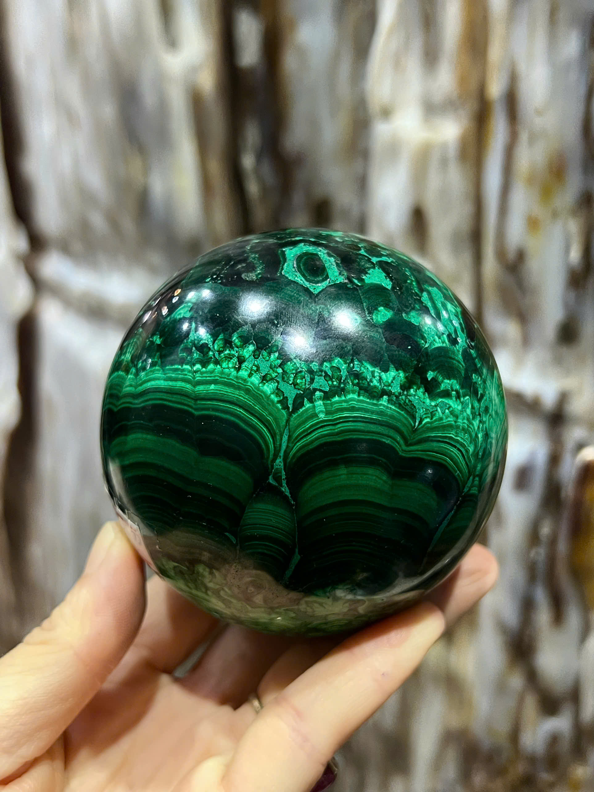 Quả Cầu Ngọc Khổng Tước (Malachite) 8,5cm Vân Đá Độc Bản, Khơi Thông Tài Vận