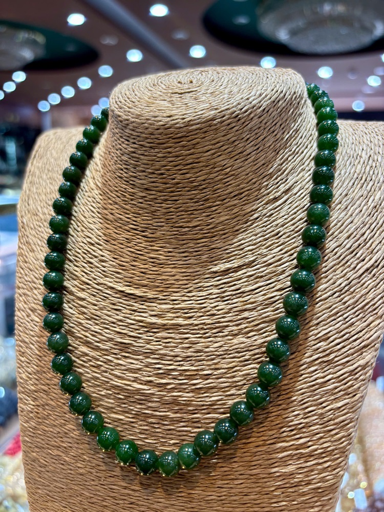 Chuỗi Vòng Cổ Ngọc Bích Xanh 8ly (Kèm Giấy Kiểm Định)