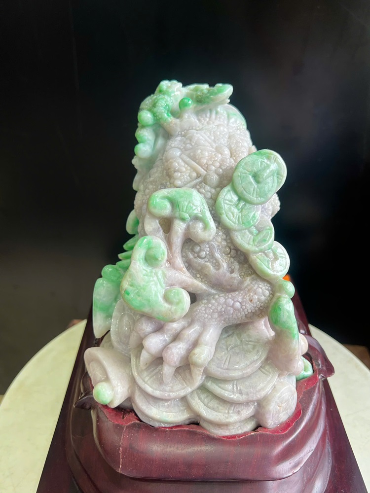 Cụ Thiềm Thừ Tài Lộc Ngọc Phỉ Thuý (Kèm Giấy Kiểm Định) 30x26x21cm