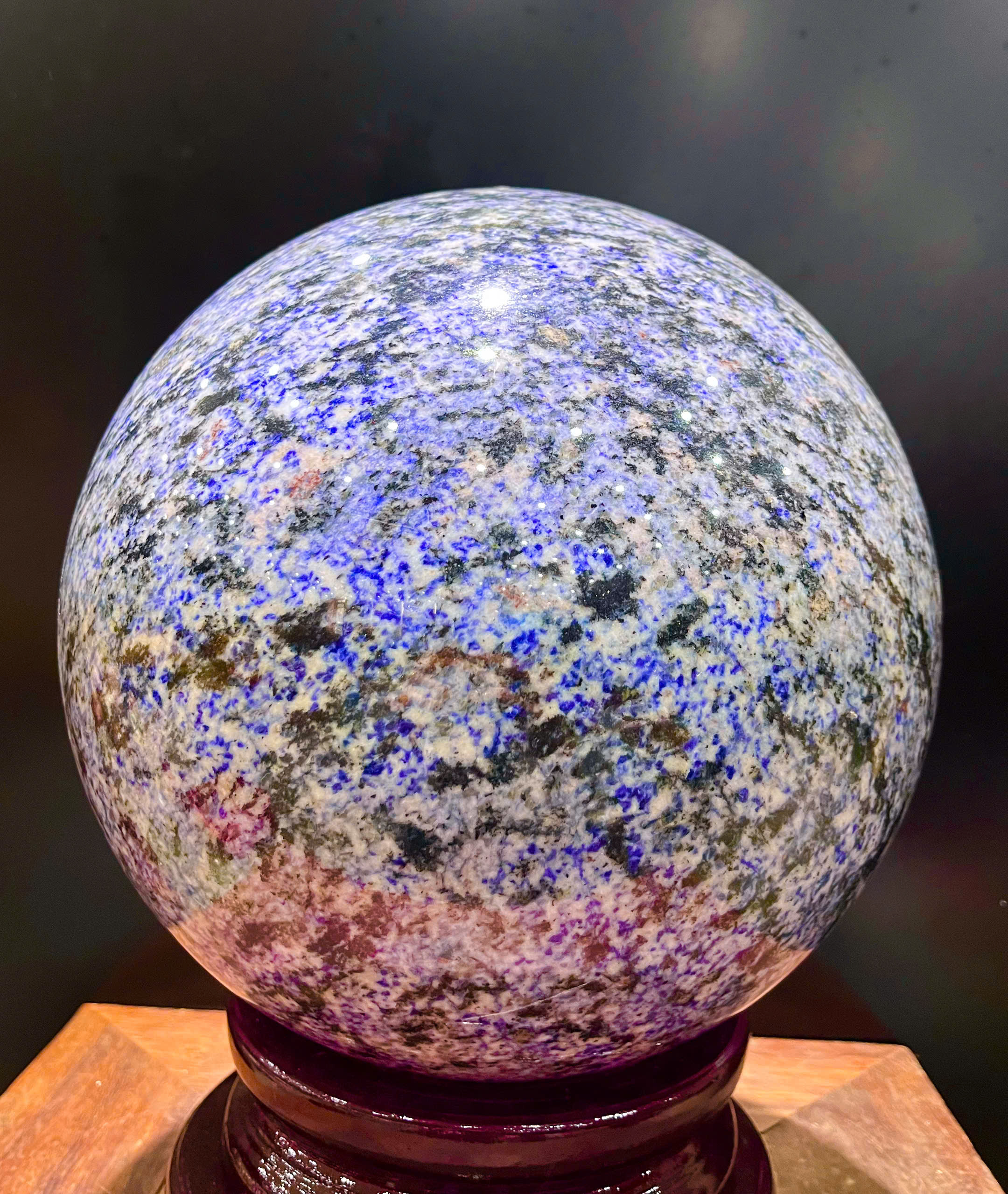Quả Cầu Đá Sodalite 25cm Sắc Lam Trí Tuệ, Khơi Thông Viễn Cảnh