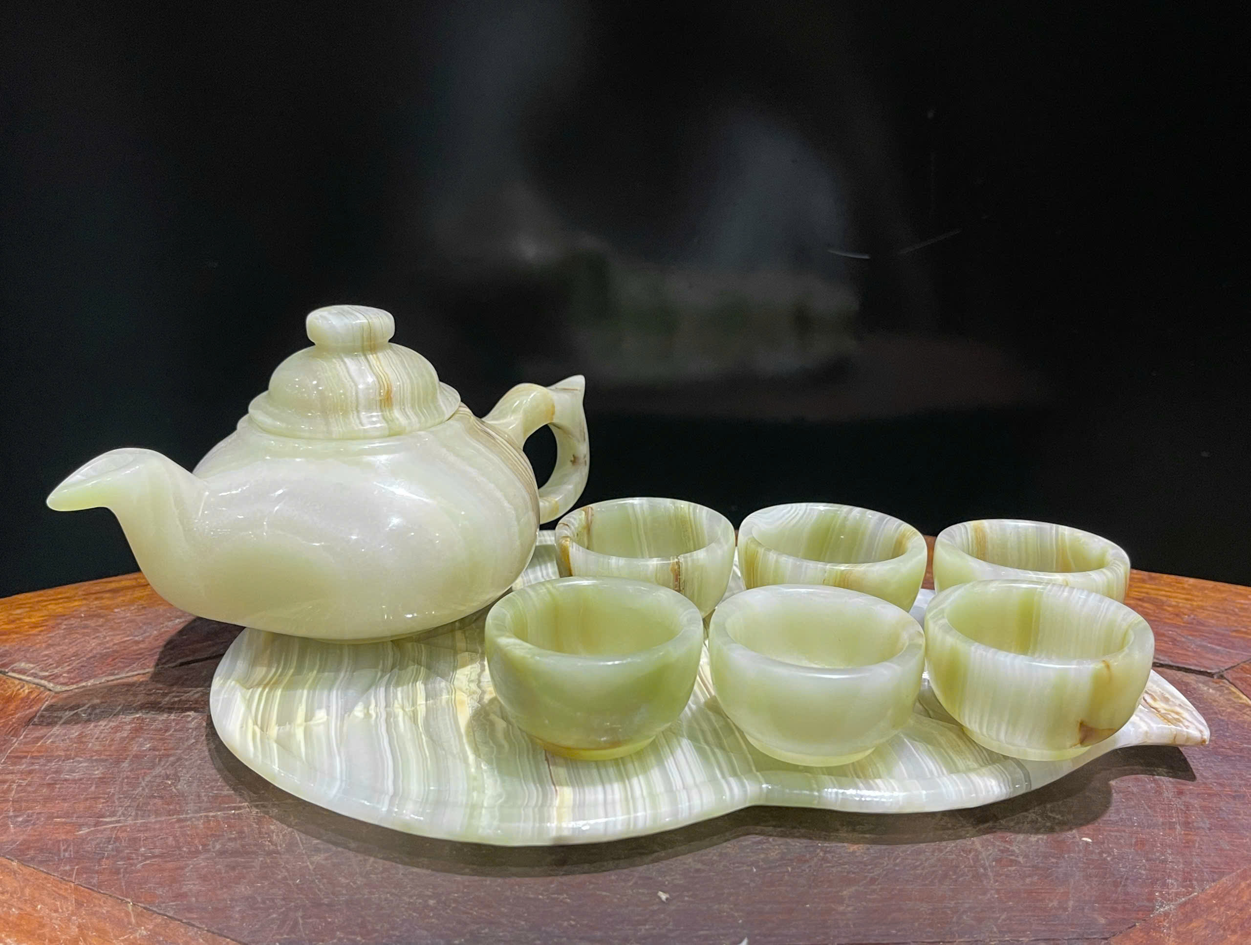 Bộ Ấm Chén Ngọc Onyx Xanh Tuyệt Tác Phong Thủy Thanh Lọc Khí Trường Nâng Tầm Thưởng Trà
