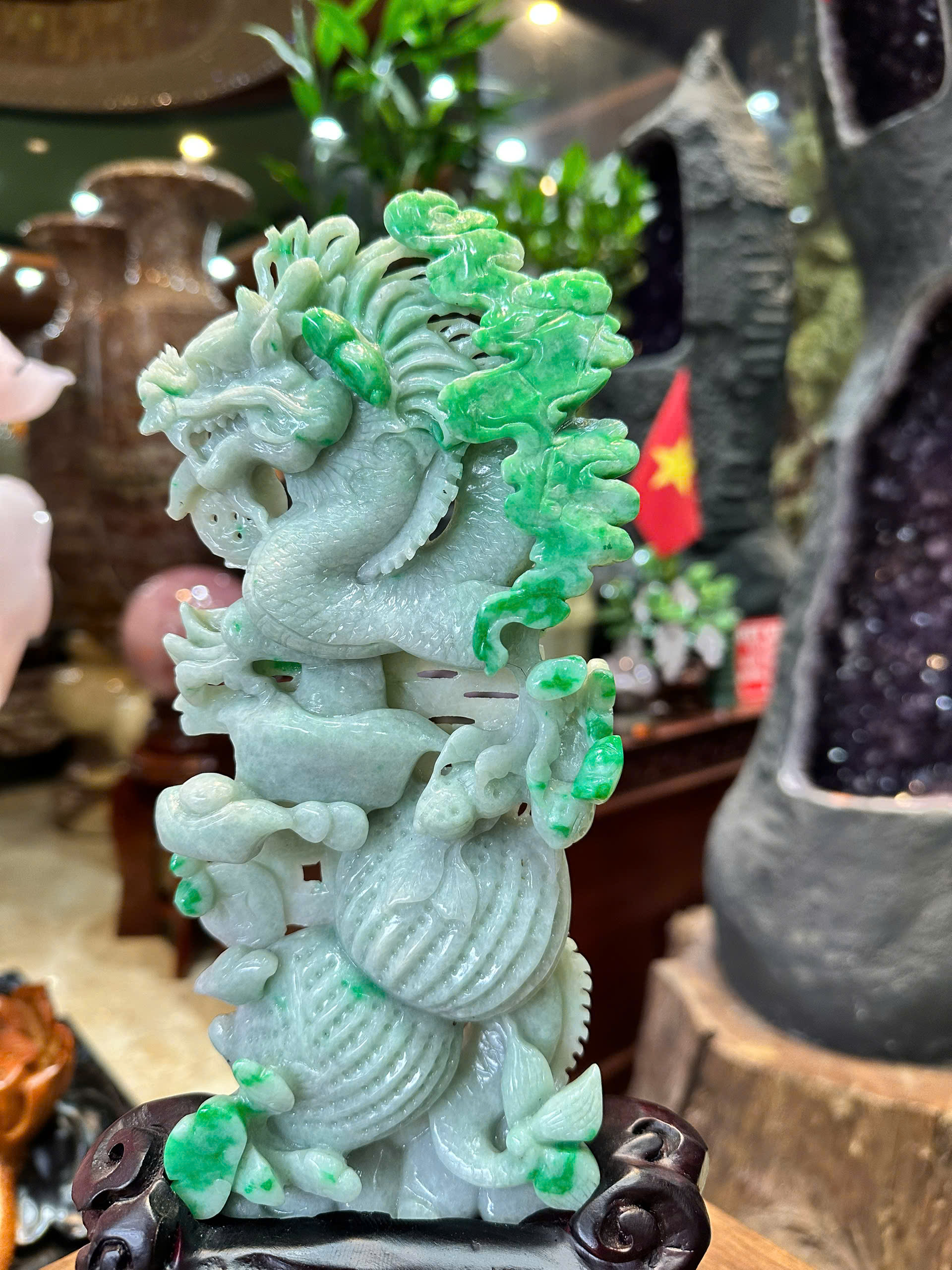 Thần Long Hộ Chủ Ngọc Phỉ Thúy Biểu Tượng Uy Quyền, Trấn Trạch Bảo An Và Chiêu Tài Bứt Phá