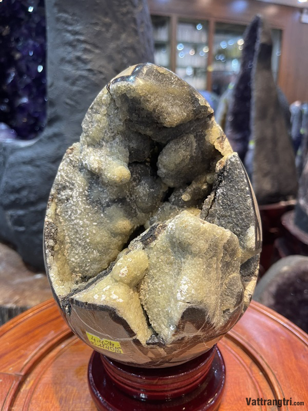 Đá trứng khủng long 20cm