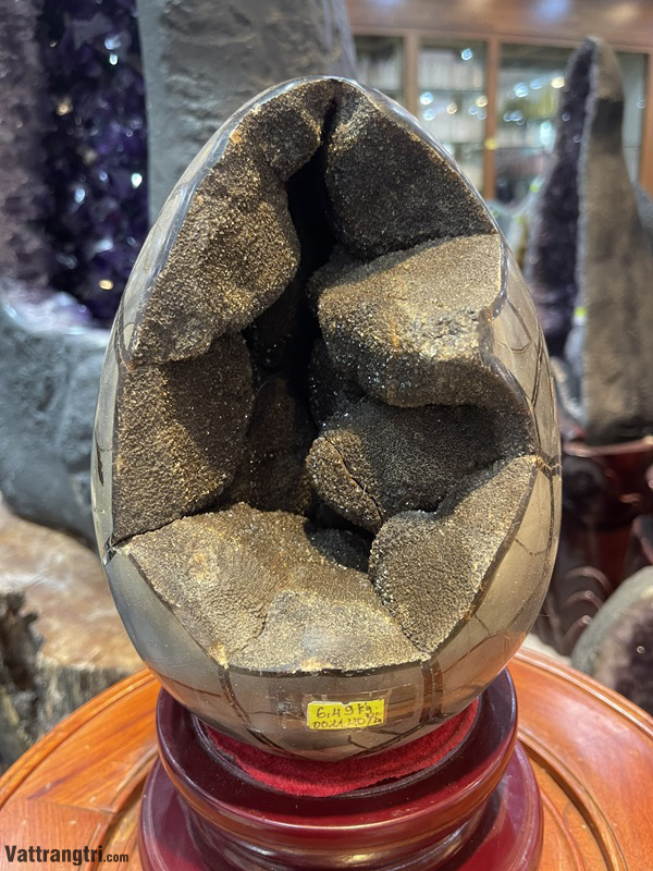 Đá trứng khủng long 25cm