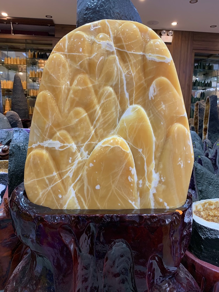 Đại cảnh đá quý ngọc hoàng long siêu lớn