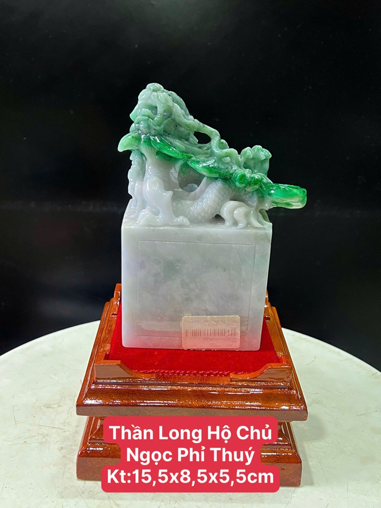 Ân Thần Long Phỉ Thuý - Quà Biếu Sếp Lớn