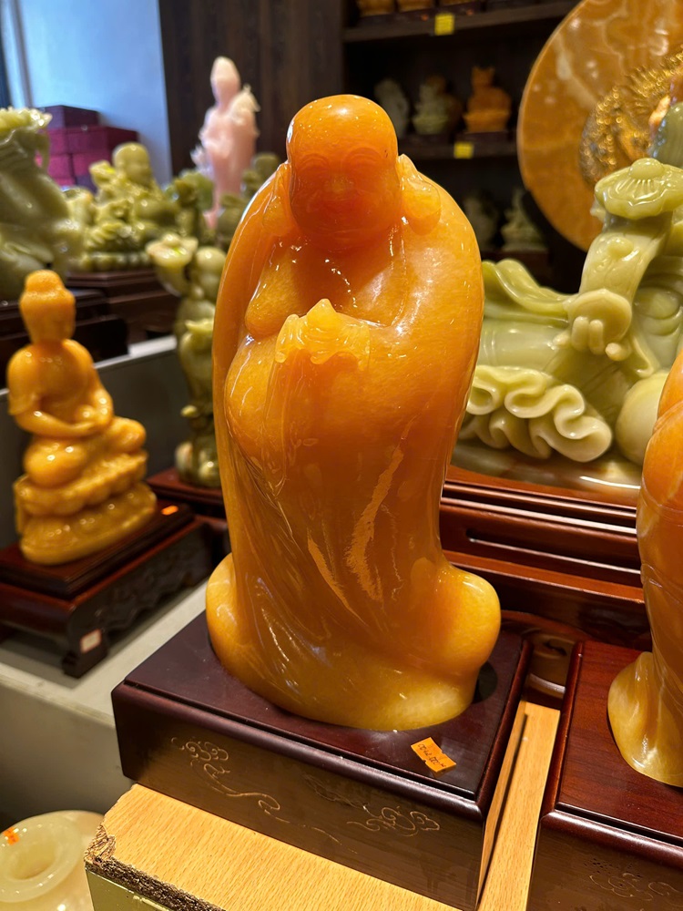 Di Lặc Chúc Phúc Ngọc Hoàng Long 30cm