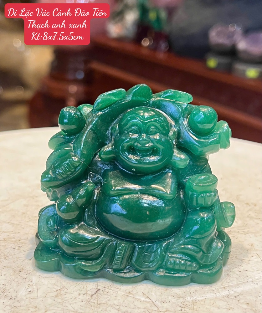 Di lặc vác cành đào tiên thạch anh xanh 8cm