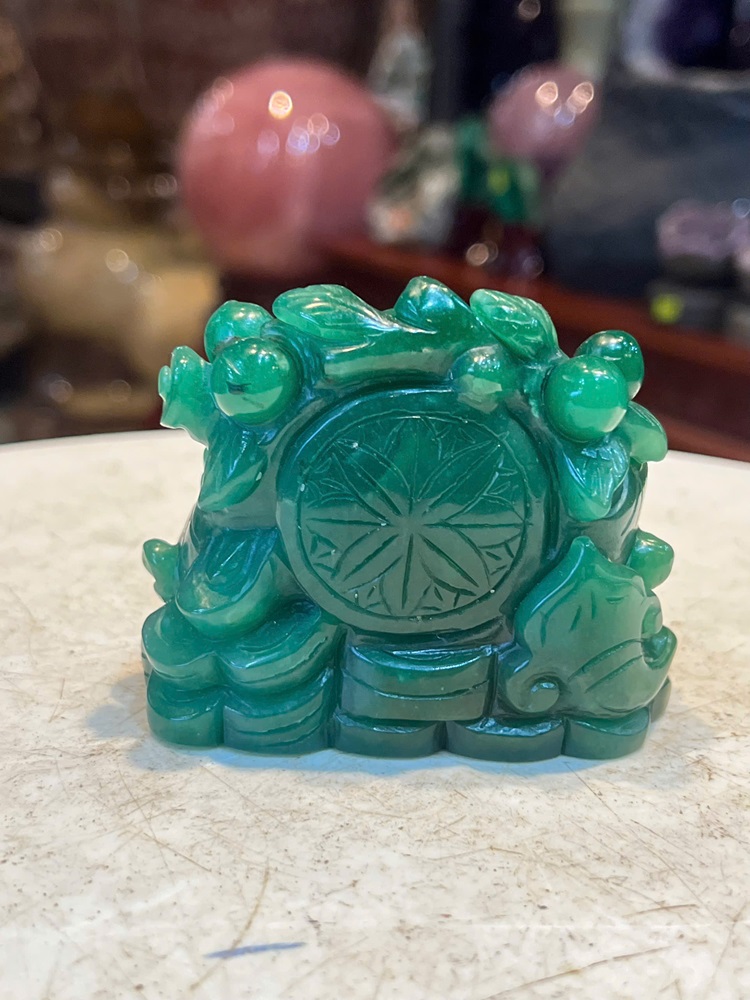 Di lặc vác cành đào tiên thạch anh xanh 8cm