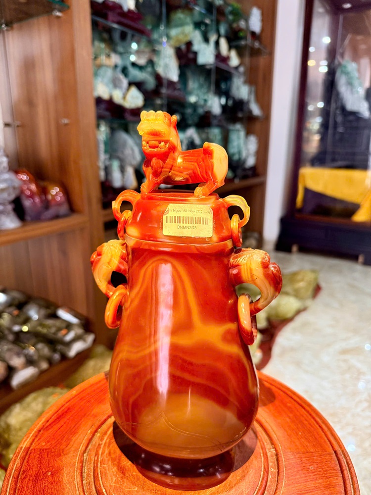 Đỉnh Ngọc Mã Não Đỏ 30.5cm