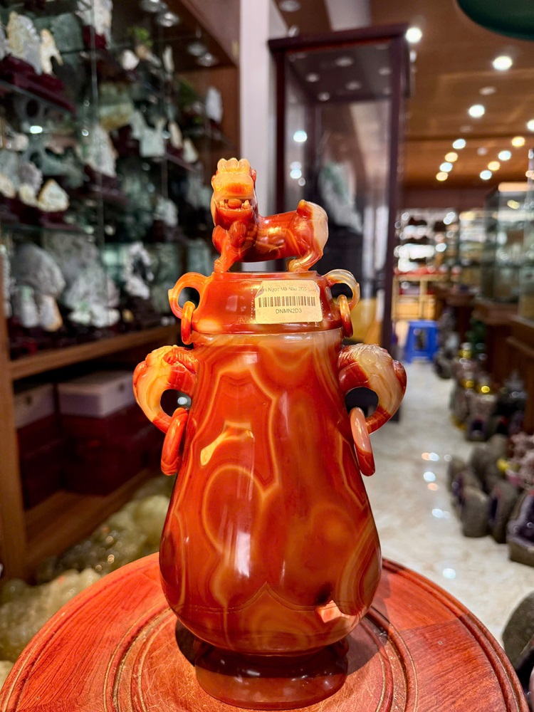 Đỉnh Ngọc Mã Não Đỏ 30.5cm