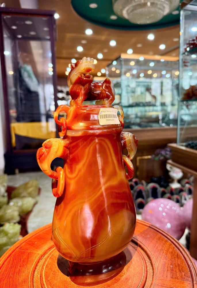 Đỉnh Ngọc Mã Não Đỏ 30.5cm