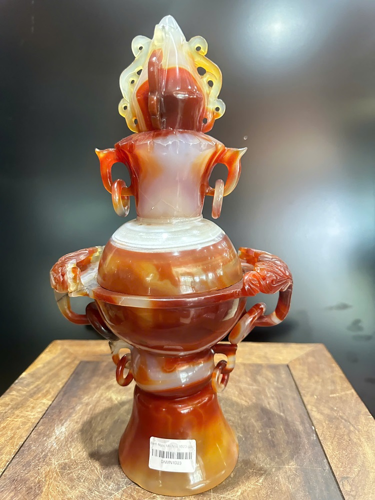 Đỉnh xông trầm ngọc mã não đỏ 33cm