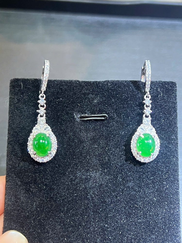 Cặp Hoa Tai Ngọc Phỉ Thuý Lục Đế Vương - Kèm Giấy Kiểm Định Type A