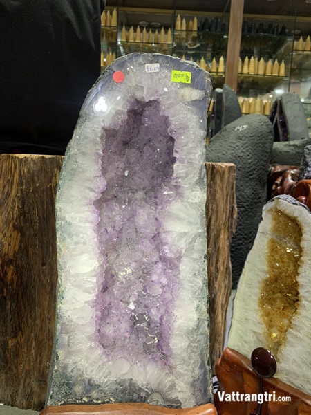 Động đá thạch anh tím 60cm