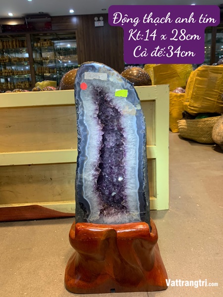 Động đá thạch anh tím 34cm