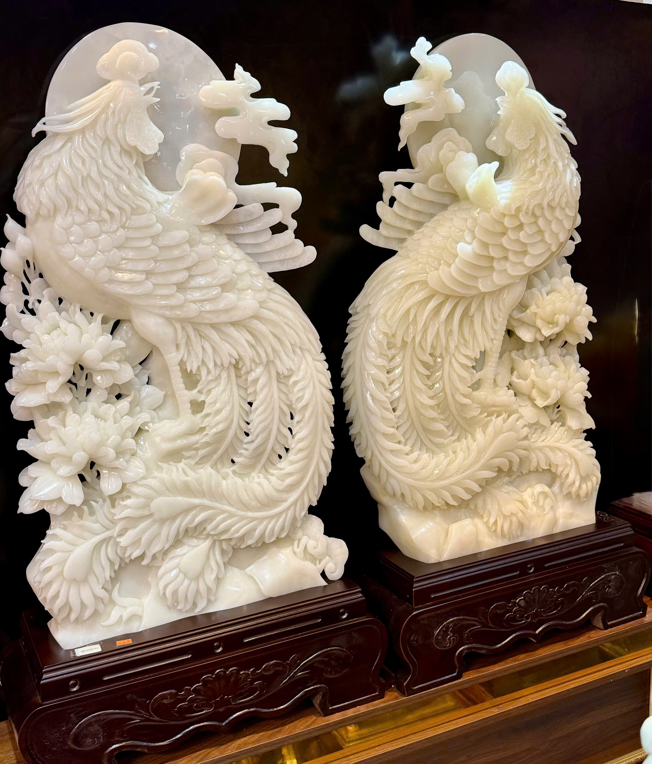 Song Phượng Triều Nguyệt Bạch Ngọc Onyx – Đại kiệt tác vinh hoa phú quý, cát tường như ý và vương khí thuần khiết