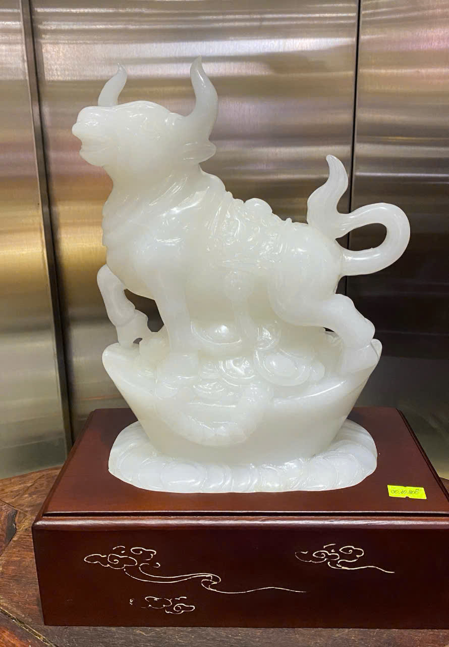 Tượng Trâu (Tuổi Sửu) Ngọc Onyx Trắng Bạch Ngọc Cát Tường – Vững Vàng Cơ Nghiệp – Bứt Phá Tài Vận