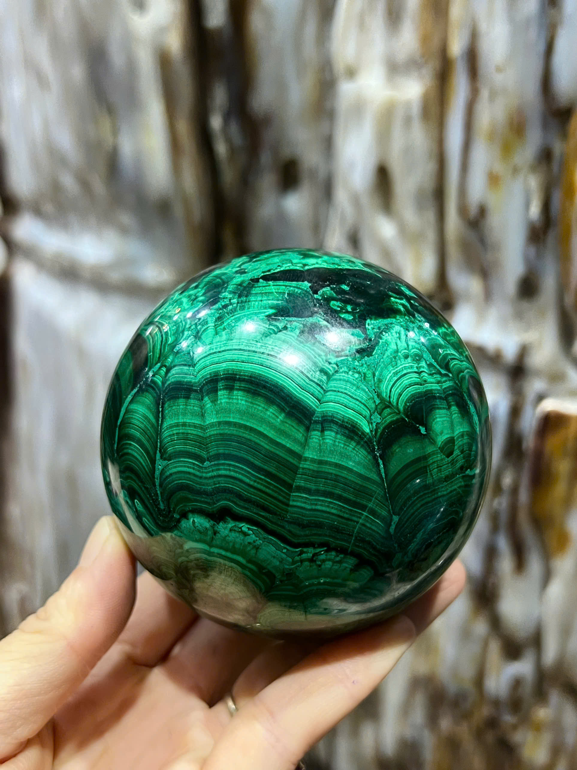 Quả Cầu Ngọc Khổng Tước (Malachite) 8,5cm Vân Đá Độc Bản, Khơi Thông Tài Vận