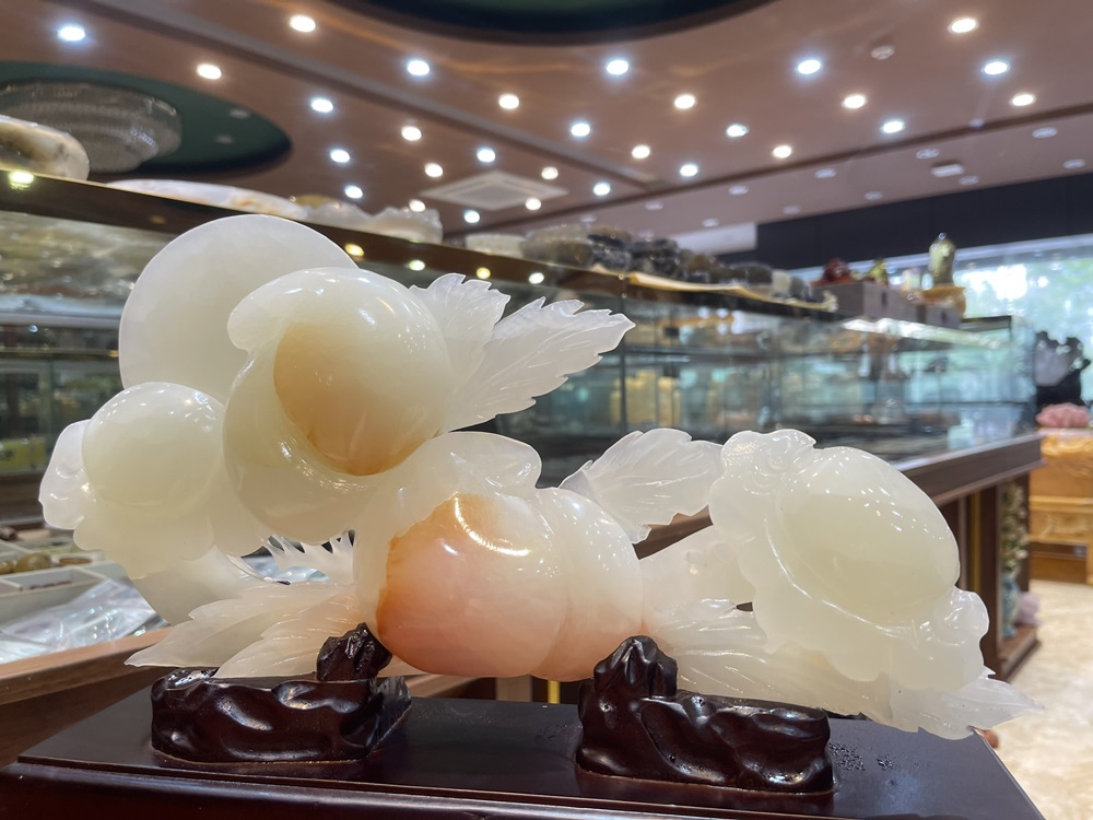 Gậy Như Ý Đào Tiên Ngọc Onyx Trắng 38x20cm