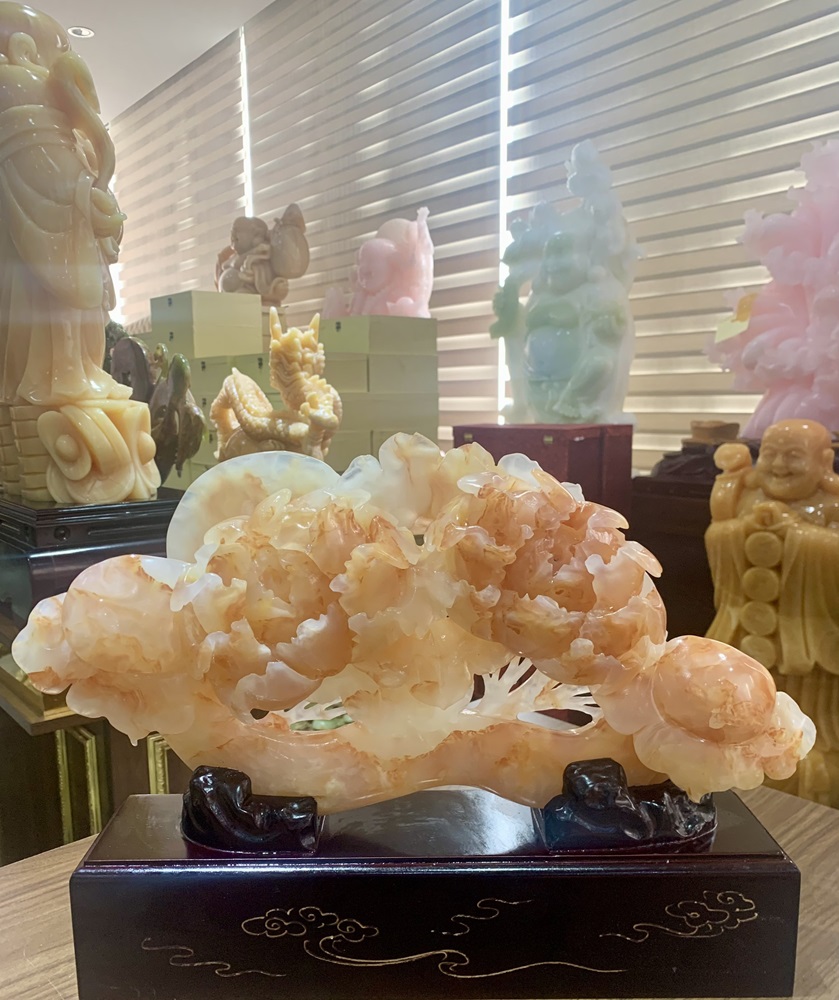 Gậy như ý mẫu đơn Ngọc Onyx huyết