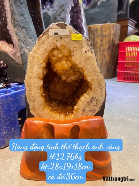 Hang động tinh thể đá thạch anh vàng 36cm