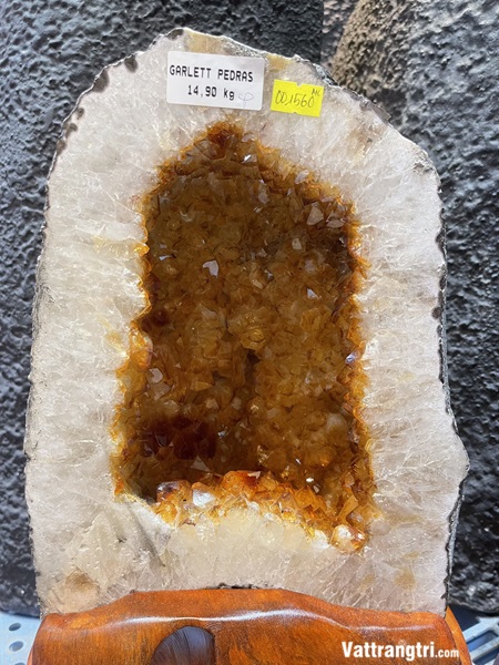 Hang động tinh thể đá thạch anh vàng 43cm