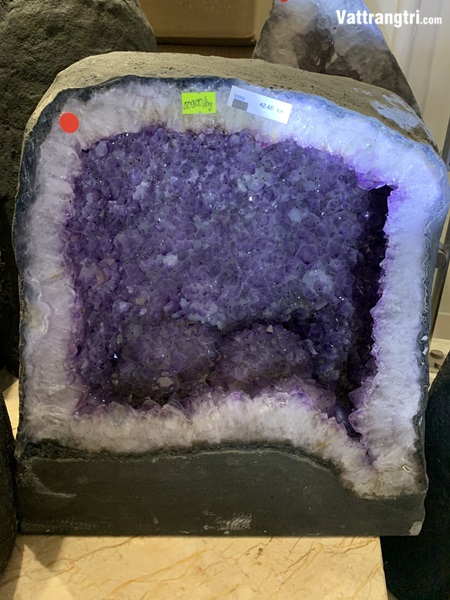 Hang động tinh thể thạch anh tím 38cm