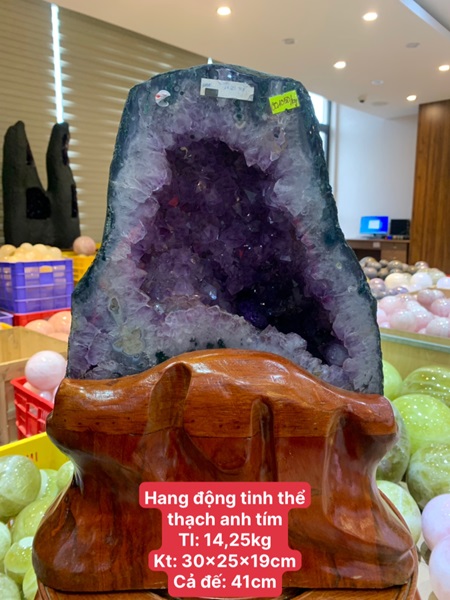 Hang động tinh thể thạch anh tím 41cm