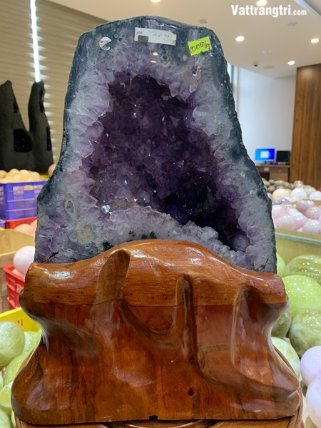 Hang động tinh thể thạch anh tím 41cm