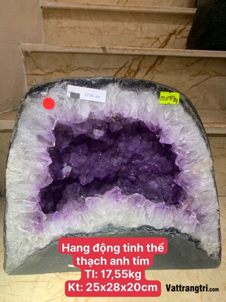 Hang động tinh thể thạch anh tím vip 28cm