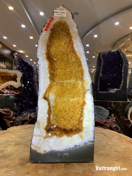 Hang động tinh thể thạch anh vàng 52cm