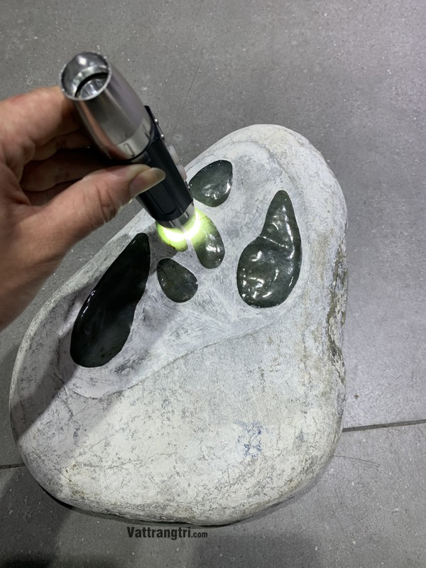 Hàng sưu tầm khối ngọc phỉ thuý thô 7,7kg