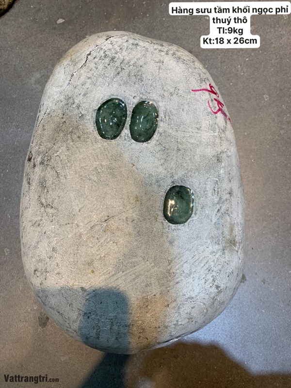 Hàng sưu tầm khối ngọc phỉ thuý thô 9kg