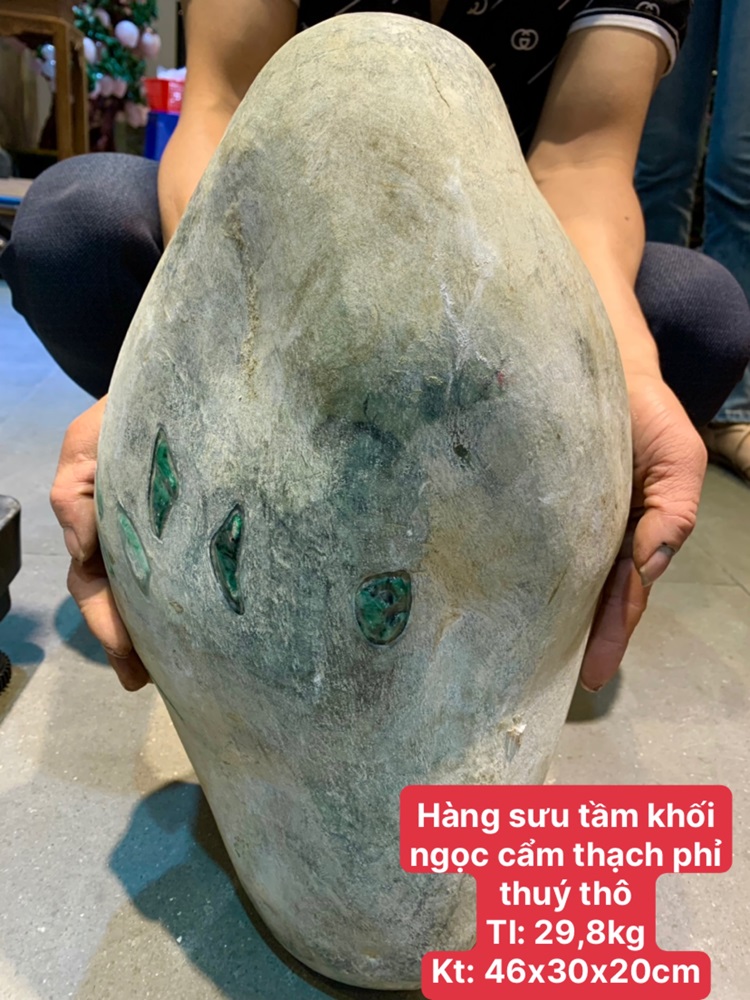 Hàng sưu tầm khối ngọc phỉ thuý thô