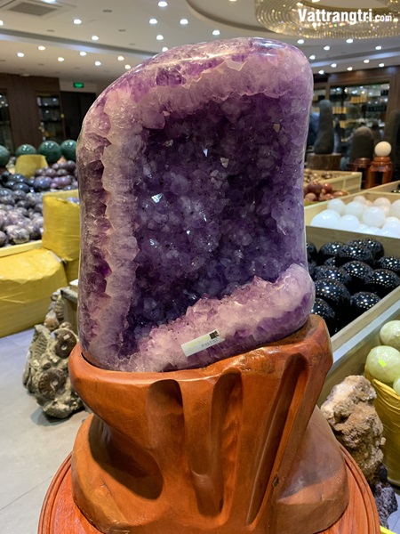 Hang tinh thể thạch anh tím mã não siêu vip 46cm
